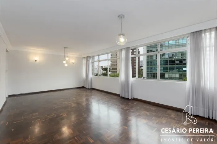 Apartamento 4 Quartos na Avenida Batel