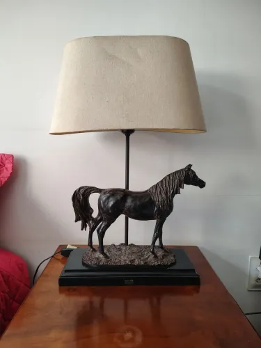 Abajur cavalo em bronze