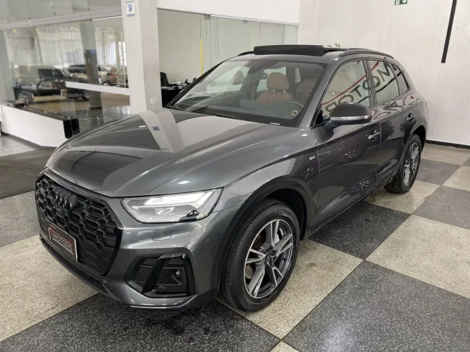 Audi Q5 Perf. Black 2.0 TFSIe S.tr. QT (hib.) 2023