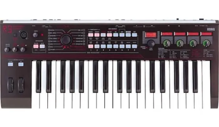 KORG R3 Synthesizer / Vocoder 