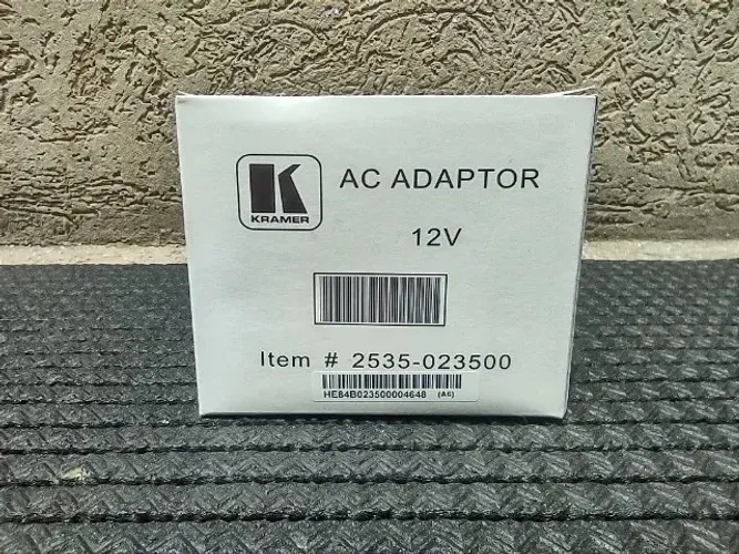 FONTE DE ENERGIA ADAPTADOR AC 12V/0.5A PINO P4 C/ ROSCA E CONECTORES DE ENERGIA TIPO NEMA 