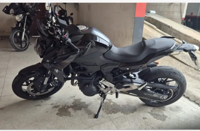 Moto BMW F900 R Sport