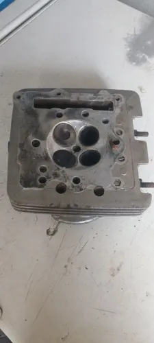 Peça de moto cabeçote