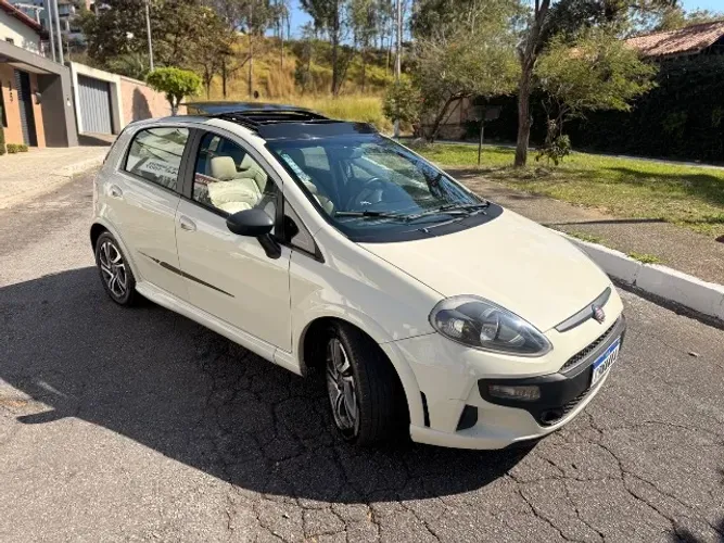 Fiat Punto Blackmotion 1.8 Flex 16V 5P. 2016