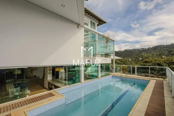 Casa à venda no condominio Vila Alpina- Nova Lima/MG