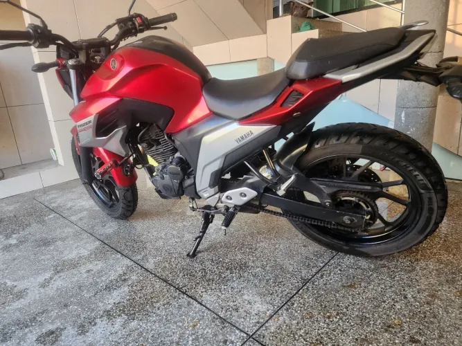 Fazer 250