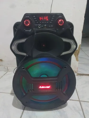 Vendo ou troco Caixa Amplificada Amvox 550w RMS