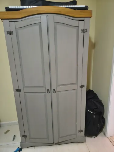 Vendo Guarda roupa 2 portas