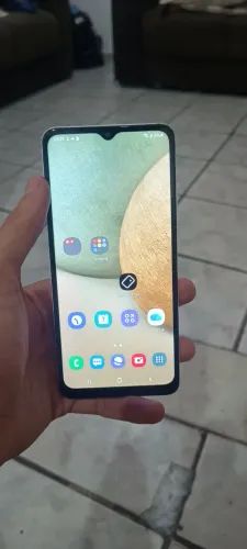 Samsung A12 sem nenhum trincado funcionando perfeitamente valor 250,00