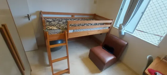 Cama Solteiro Elevada em Madeira (infanto/juvenil) - Aproveita o Espaço! 