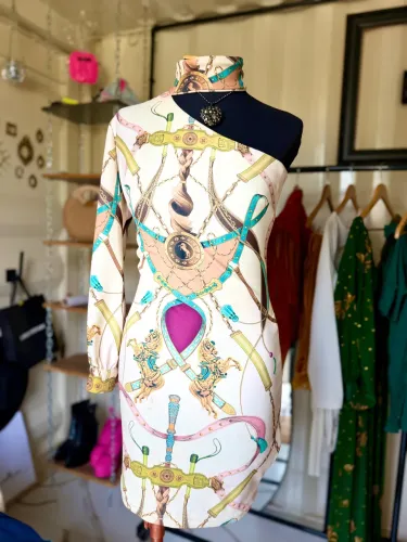 Vestido um ombro TIGRESSE 