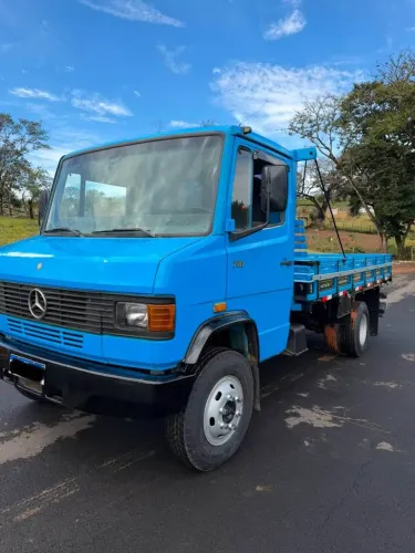 Mercedinha 710 ano 2000 (ACEITO ENTRADA)