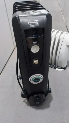 Aquecedor a Oleo DeLonghi Ew7707cb 1.500W 220V