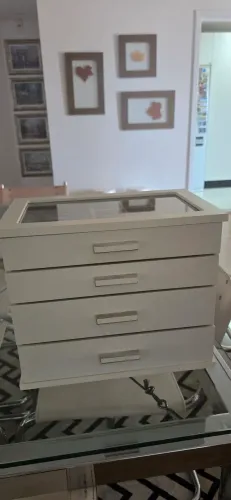 Organizador de bijuterias e joias