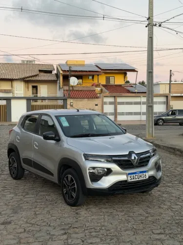 Renault Kwid Intense 1.0 Flex 12V 5P Mec. 2023