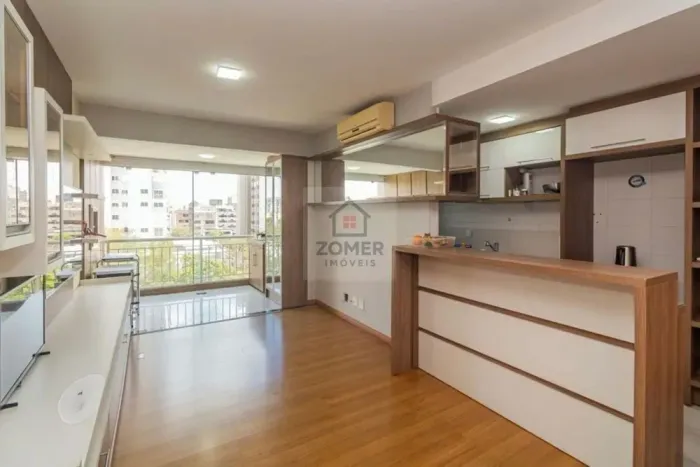 Apartamento MOBILIADO com 66 metros 2 quartos 1 vaga no bairro Passo da Areia - Porto Aleg