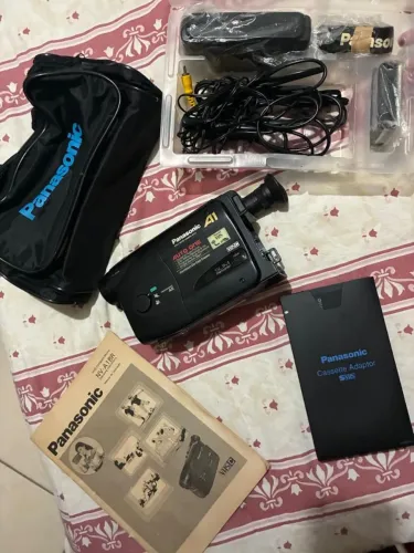 fivendo filmadora Panasonic Slim Palmcorder NV-A1