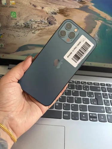 iPhone 12 Pro com bateria ótima e garantia