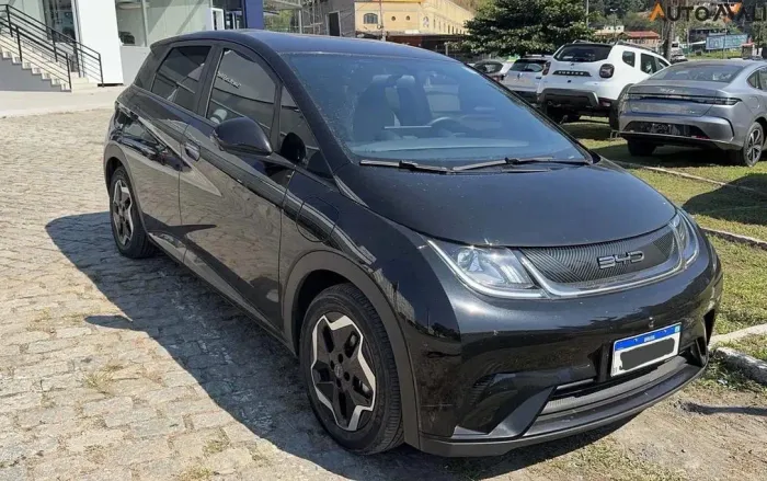 BYD Dolphin EV (Elétrico) 2025