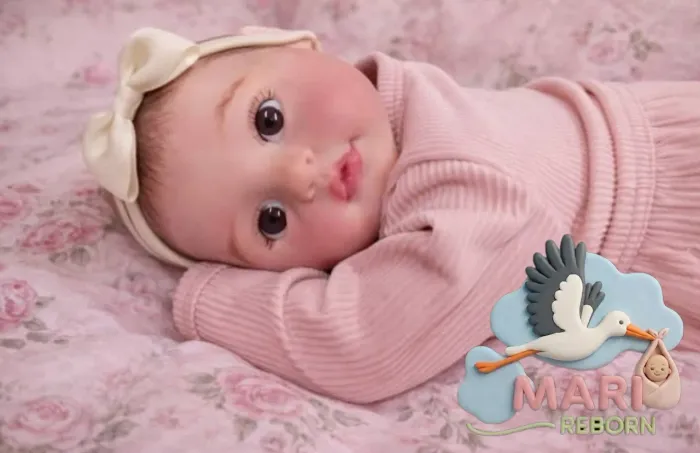 Linda bebe reborn menina