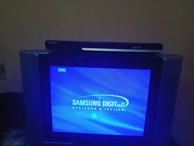 Dvd sansung (modelo P366) Preto - sem controle 