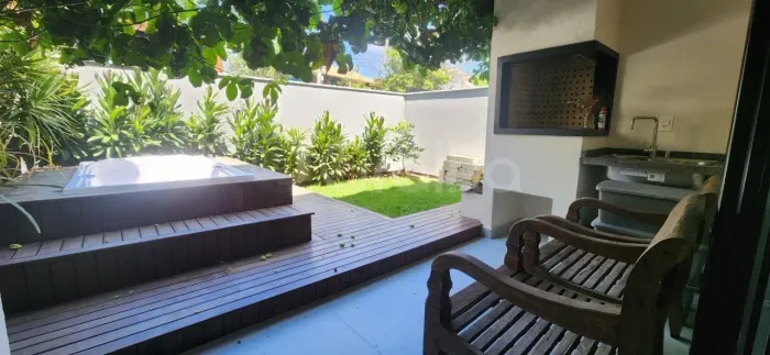 Casa para Venda em Florianópolis, Campeche, 3 dormitórios, 1 suíte, 3 banheiros, 1 vaga