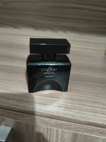 Perfume Coffee Addictive Man do Boticário com cerca de 85% de volumetria