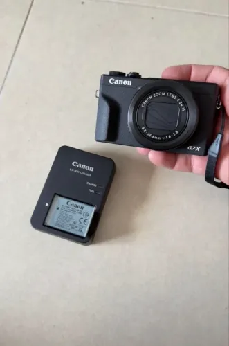 Canon G7x Mark III