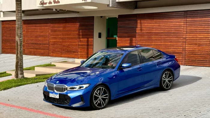 BMW 320I A 2.0 TB M Sport Activeflex 16V 4P 2023