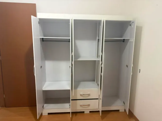 Venda guarda roupa solteirão