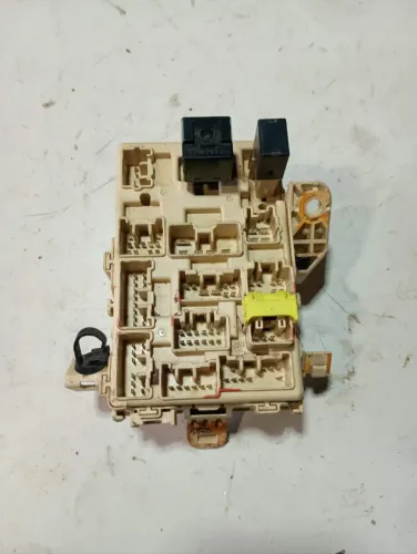 CAIXA DE FUSÍVEIS TOYOTA HILUX 3.0 TURBO 1999 2000 2001 2002 2003 2004