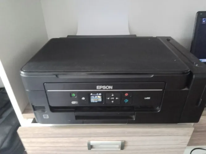 Notebook Epson L495