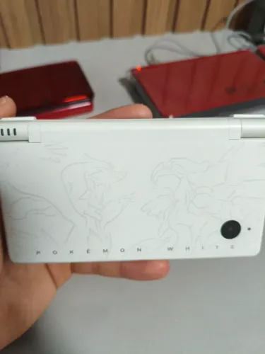 Nintendo DSi edição pokémon white
