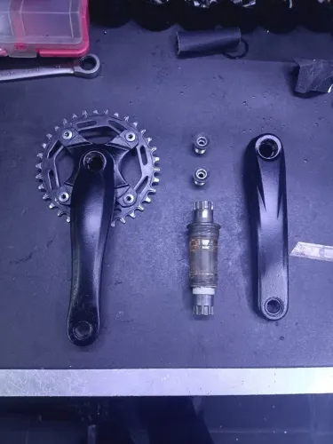 Pedivela Shimano Deore LX octalink