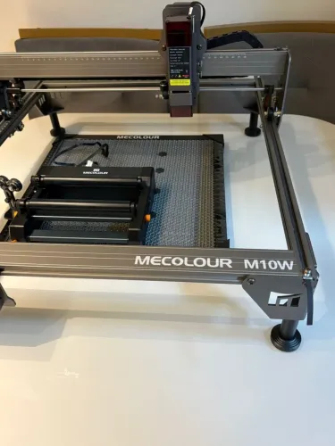 MeColour M10W
