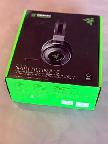 Headset Gamer Razer Nari Ultimate Wireless - Tecnologia Híptica Hypersense - Completo