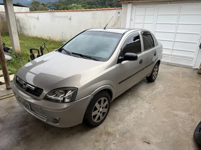 Chevrolet Corsa Sedan 1.0 MPFI 8V 71cv 4P 2004