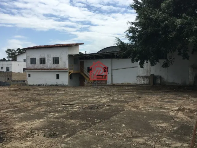 Galpão à Venda e Locação em Macaé, 600m² - Granja dos Cavaleiros
