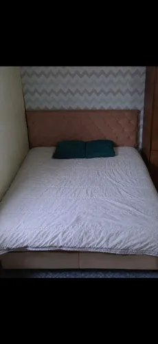 Cama quenn com cabeceira