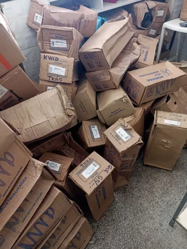 Vendo variedades de amortecedores e molas remanufaturadas para nacionais e importados.