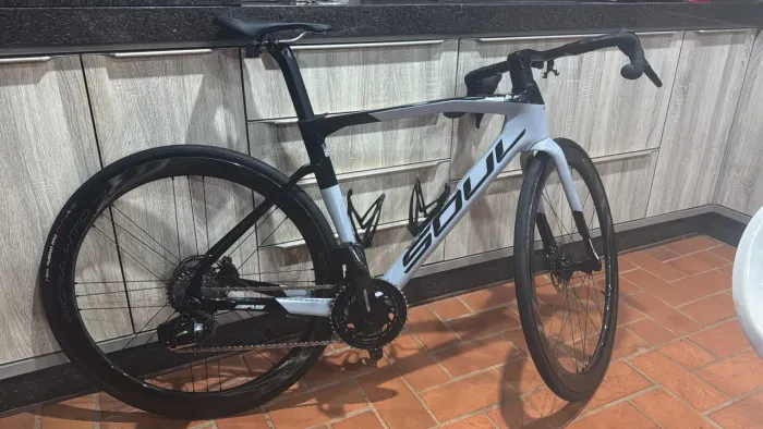 Apenas o quadro speed soul 3R5 tamanho 52, 7 meses de uso, sem detalhes
