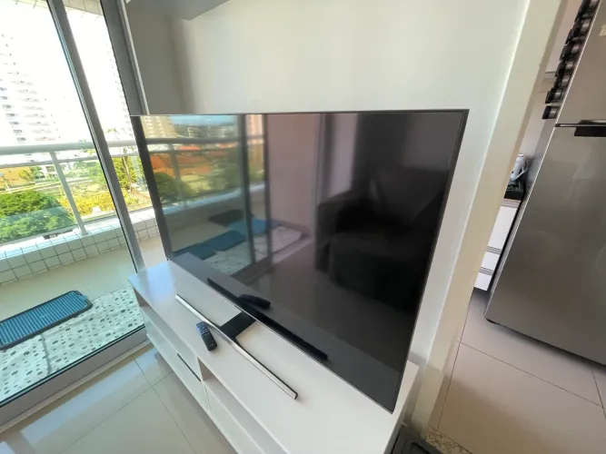 TV Samsung QLED 55 Q70T COM DEFEITO - Para Peças ou Reparo - R$ 400