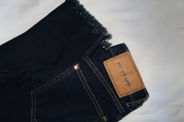 Calça jeans Lilly Sarti