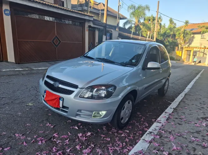 Chevrolet Celta Life/ LS 1.0 MPFI 8V Flexpower 3P 2012