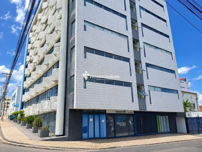 Sala Comercial Térrea com Recepção e Embutidos para Aluguel | Bairro Centro Sul