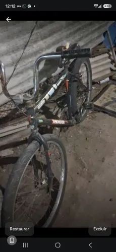 Vendo bicicleta  falta pouco se se interresa chama no *
