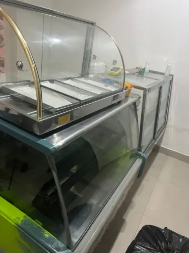 Balcão refrigerado + balcão seco + mesa - Ótimo estado (Pronto para Uso).