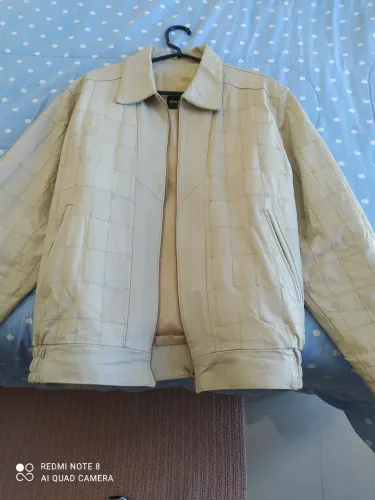 Vendo jaqueta em couro valor 380.00