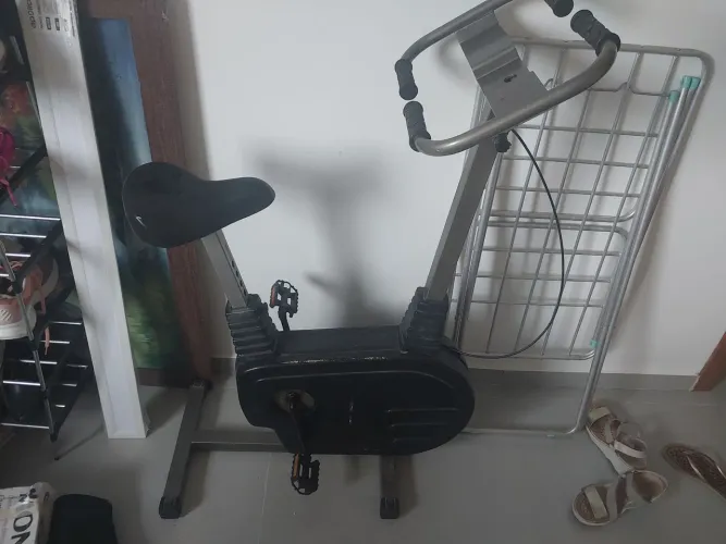 VENDO BICICLETA ERGOMETRICA REGULADO DE MARCHA MANUAL