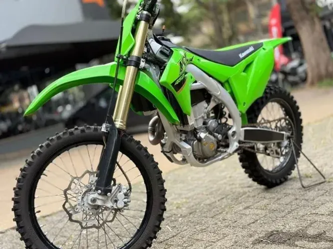 KAWASAKI KX 450 F 2022